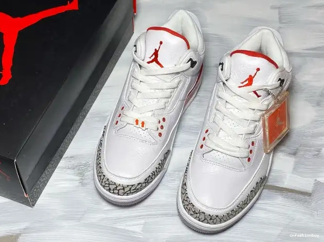 Fame Jordan of Hall Air 136064-116 3 Retro 0705
